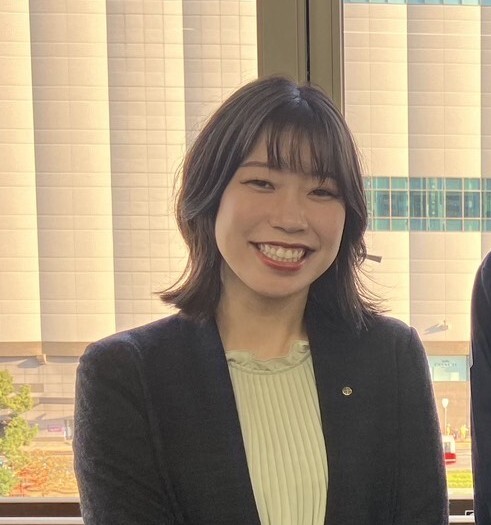 山田 萌